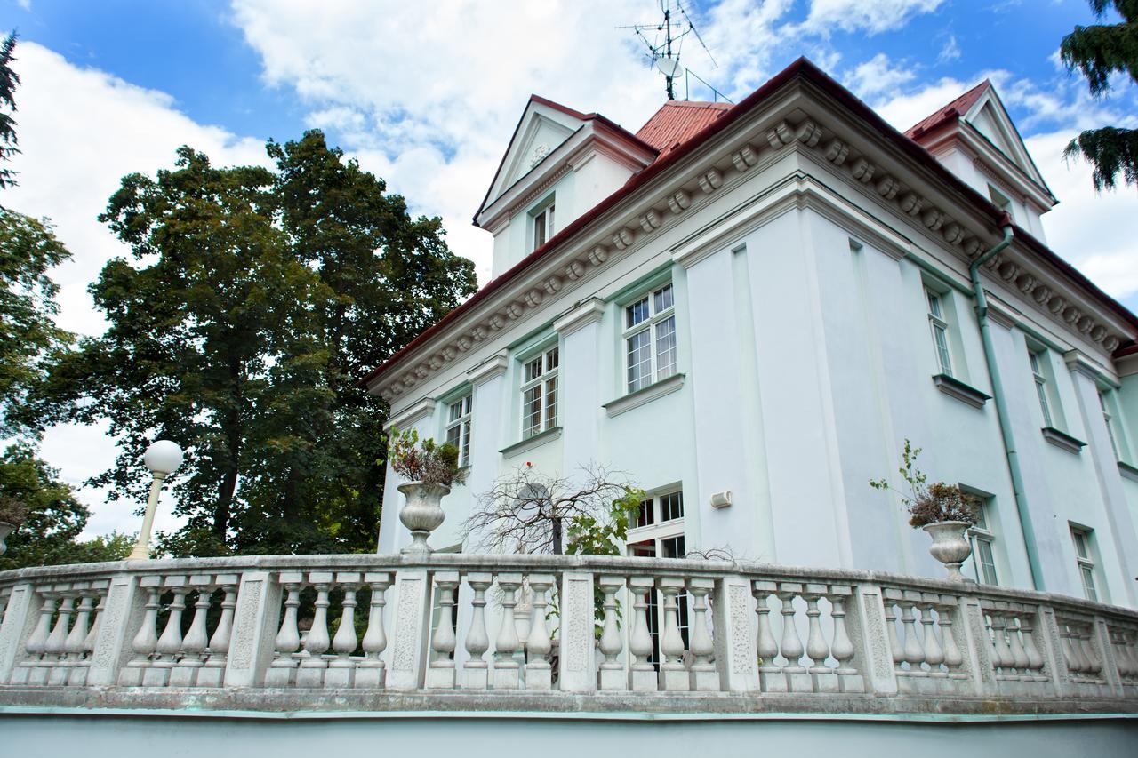 Retro Hotel Villa ออสตราวา ภายนอก รูปภาพ